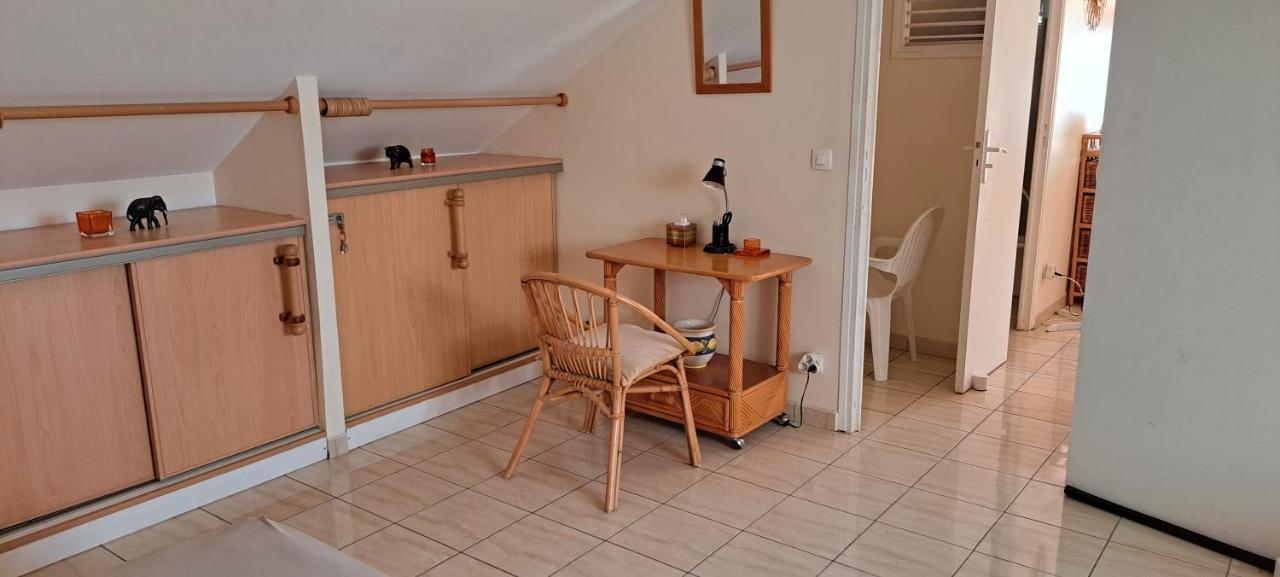 Deux pièces spacieux à Baie Mahault Exterior foto